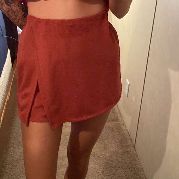 Skort - Picture 3 of 3